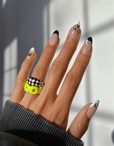 cute halloween nail art designs 10