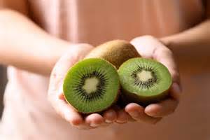 Don’t Throw Out Your Kiwi Skins—They Might Be the Most Nutritious Part