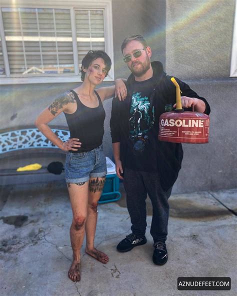 JENNA KANELL Feet - AZNudeFeet