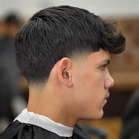Corte Taper Fade Cabelo Liso