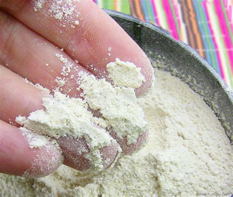 DIY Quinoa Flour (gluten-free, high-protein flour) | Power Hungry®