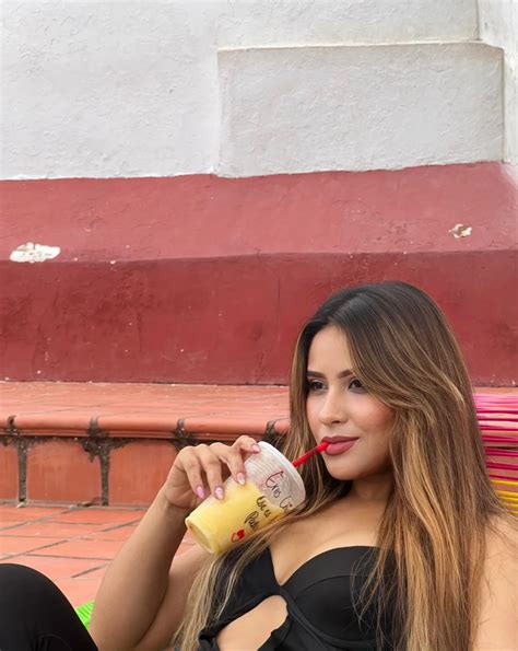 Vanessa Arévalo (@katherinvach) • Instagram photos and videos