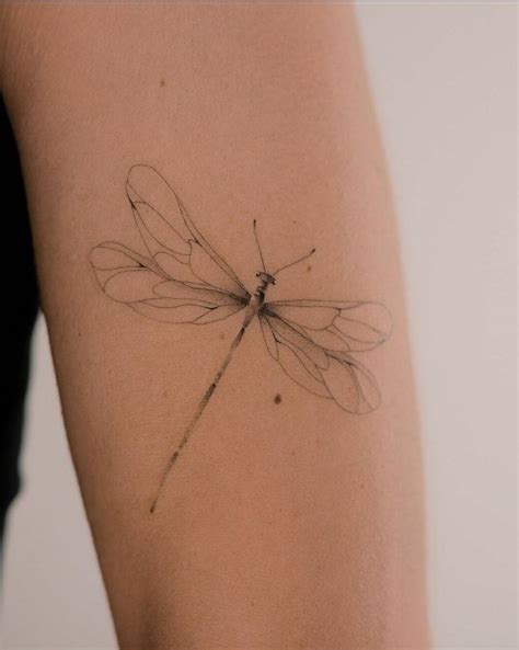 Pin on tattoos | Simplistic tattoos, Elegant tattoos, Tattoos