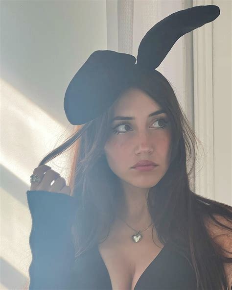 🎀 𝕵𝖚𝖏𝖚 🎀 | Bunnies can be emo2 🖤 | Instagram