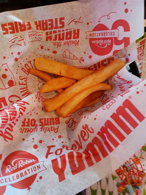 Red Robin's "bottomless" fries... : r/shittyfoodporn