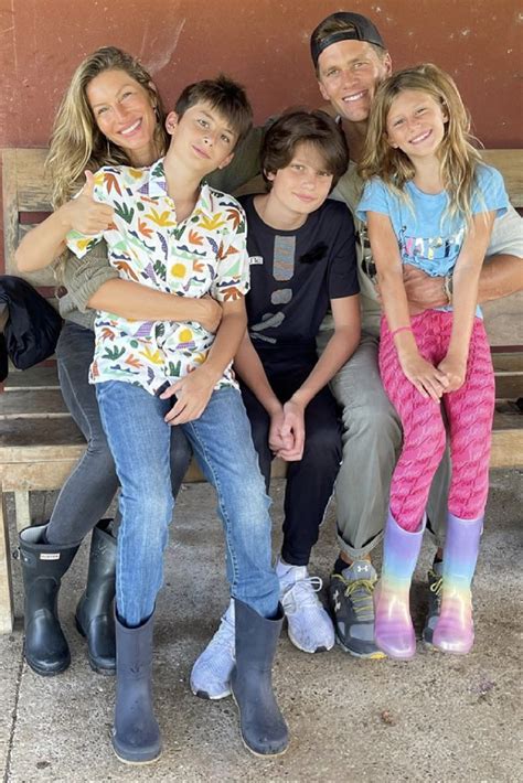 Tom Brady savors moment with daughter Vivian as NFL decision looms
