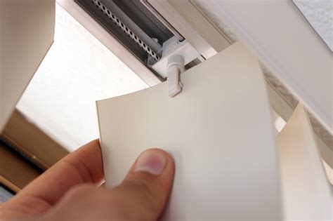 How to Replace Vertical Blind Clips | Hunker