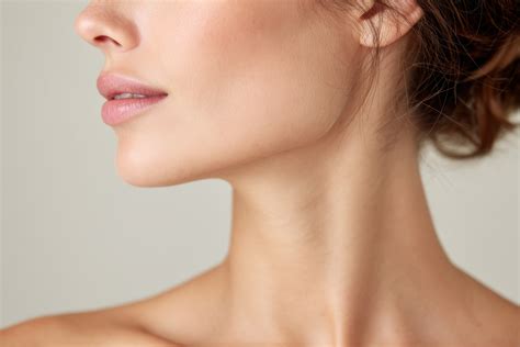 Non-Surgical Neck Rejuvenation: Lift, Tighten & Glow Without Surgery