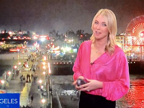 Evelyn Taft KCAL Los Angeles : r/newsbabes