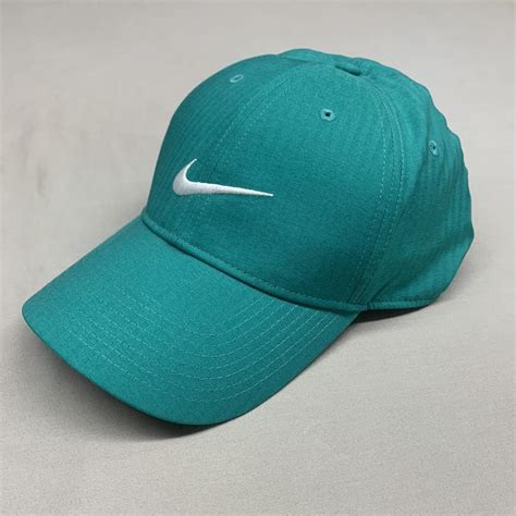 Nike Men's Green Hat | Depop