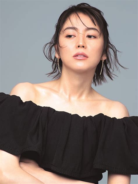 長澤まさみさんが表紙に登場。ナチュラルな美肌や、黒のドレス姿で〝美デコルテ〟も披露！美的GRAND春号 3月12日（火）発売 | 美的.com