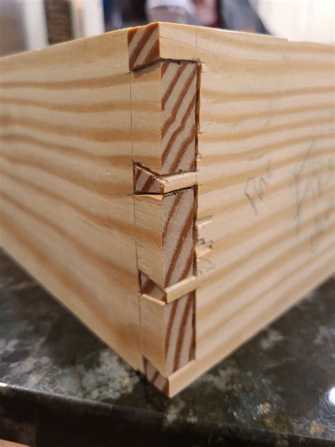 hand cut dovetail template learning  cut dovetails  hand matthew