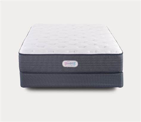 Simmons Beautyrest Platinum Edgevale Plush - Mattress Reviews | GoodBed.com