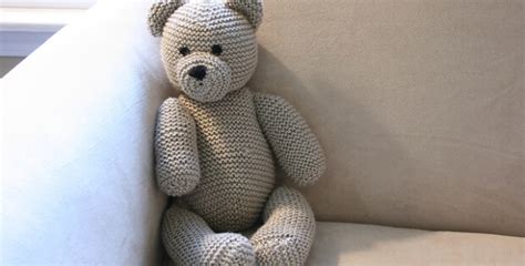 Knitted Teddy Bear [FREE Knitting Pattern]