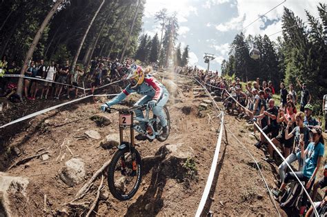 pierron  seagrave clinch classic wins  toughest downhill track