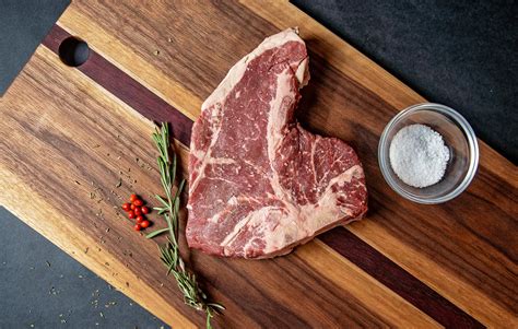 STEAK LOVER'S BEEF BOX — ELLIOTT RANCH BEEF