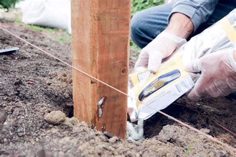 How to Set a Fence Post | Fence Post Installation DIY | Dunn DIY Diy ...
