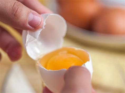 Egg yolk: Nutrition and benefits