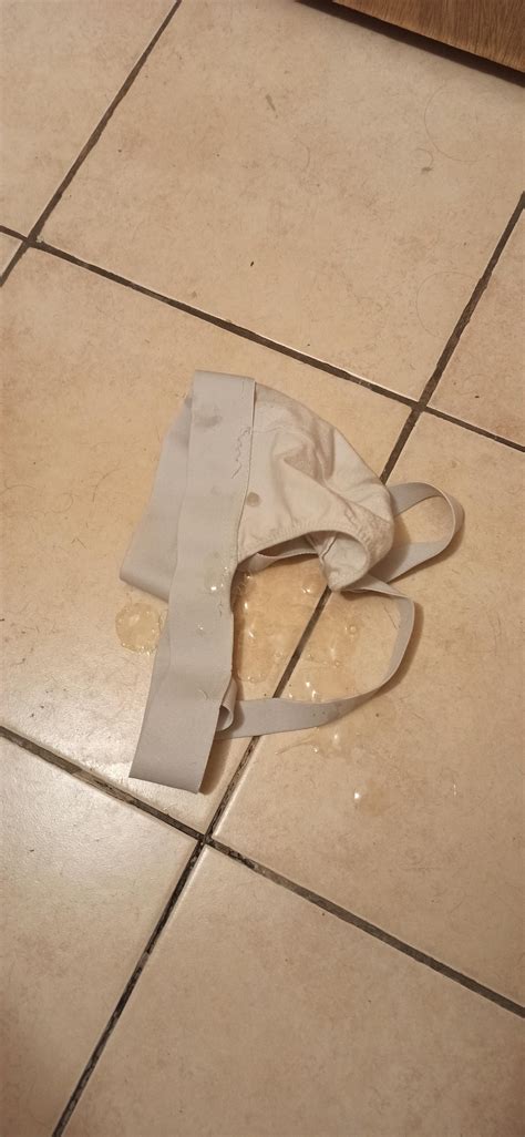 New cuming video! 🥵Watch me shoot this huge load on my jockstrap 🏼💦 : r