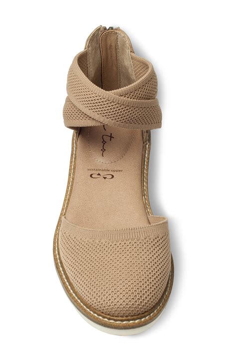 Me Too Adria Closed Toe Wedge Sandal (Women) | Nordstrom | Fashion