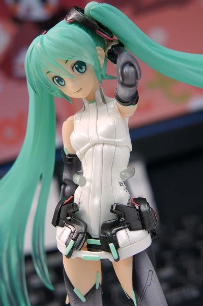 figma Hatsune Miku Append ver. - My Anime Shelf