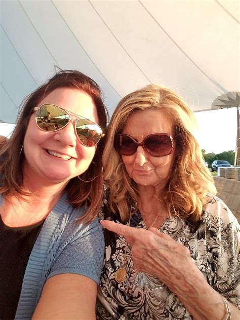 Remembering Dorothy Chambers: Obituary and Funeral Details 9