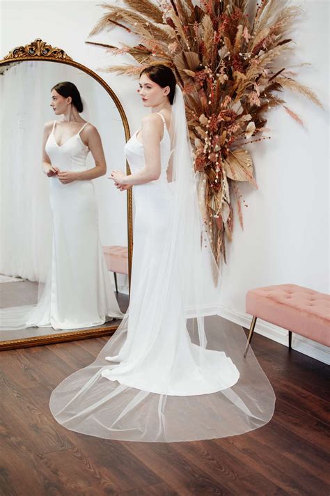 Brooke | Simple One Layer Chapel Length Veil With Sewn Edge