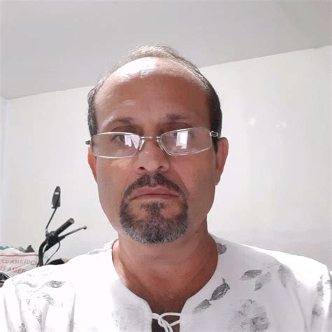 DEVE ESTAR SENDO EXCOMUNGADO PELA POLÍCIA! É RARO UM POLÍCIAL COM