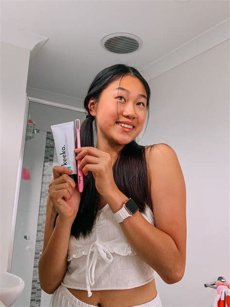 Keeko Oral Care - Antioxidant Toothpaste & Biodegradable Toothbrush Set