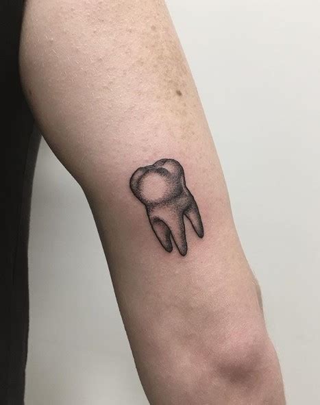 Tattoo • Значение тату: Зуб