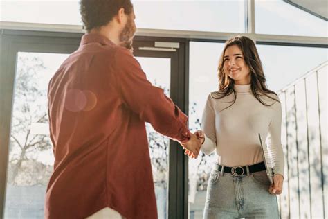 negotiate   property  female investor