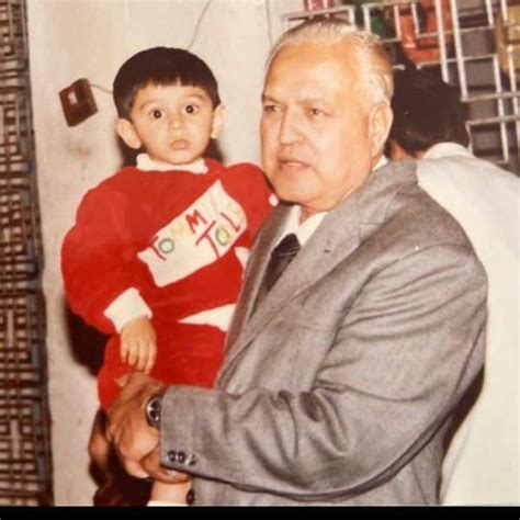 Kartik Aaryan's grandfather passes away; actor shares a childhood pic ...