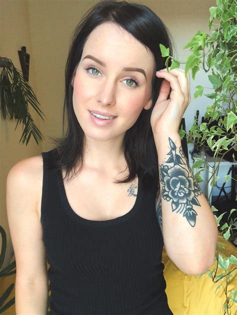 new space new slate : r/SonjaReid