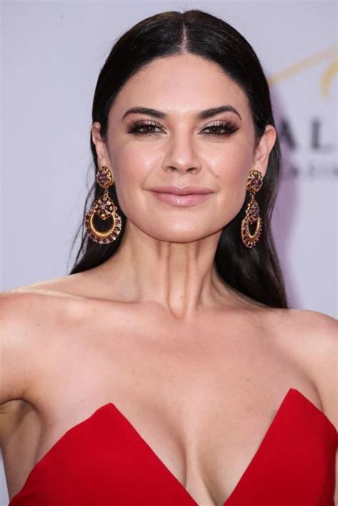 Angelica Celaya – HawtCelebs