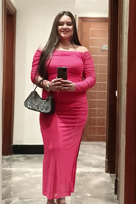 Priya - Priya Gamree pink dress in beutiy luck ️🤞 . #priya #priyagamre