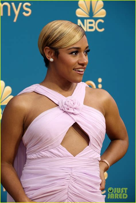 Ariana DeBose Looks Lovely on the Emmys 2022 Red Carpet - See Pics!: Photo 4818125 | Pictures ...