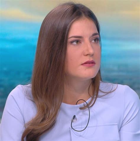 Голяма излагация на Анна-Мария Конова в ефир - За Жената