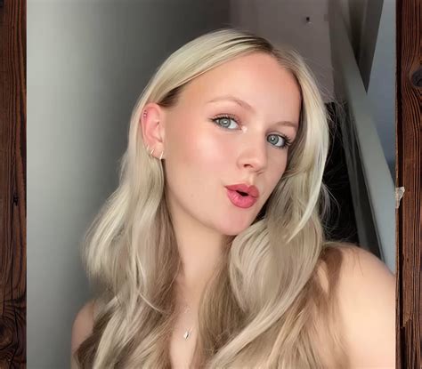 Jasmine Brownsword added a new photo... - Jasmine Brownsword