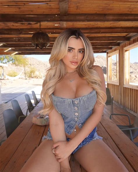 Renee Monaco | Hot Curvy Model Biography, Height, Net Worth, Boyfriend