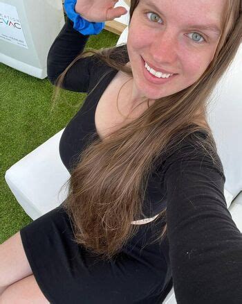 allnaturalbxby  frenchcanadianbabe  thenaughtykim Leaked Nude ...