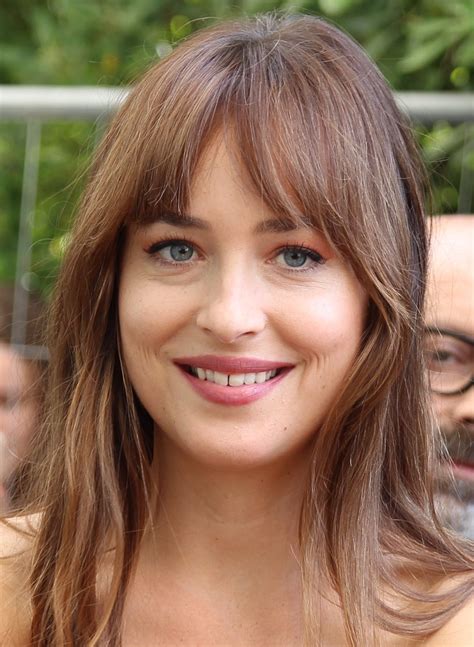 El Camino Cinematográfico de Dakota Johnson: Entre Elegancia y