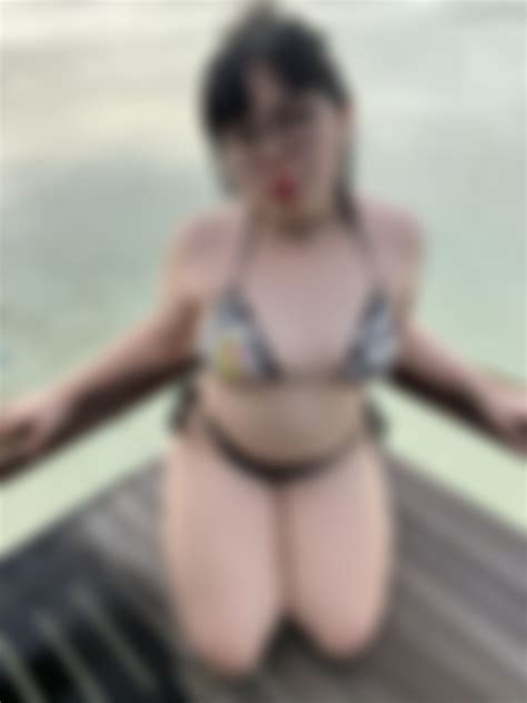 Anybody likes pale thick Chinese girls? 🍑 : ChineseHotties