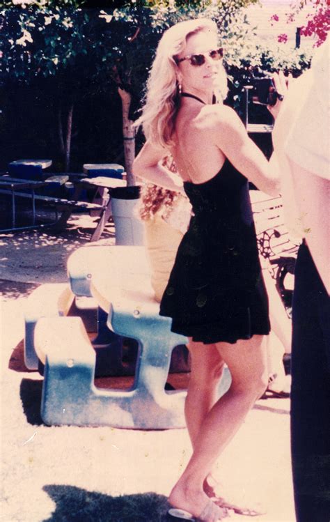 Death Pictures Of Nicole Simpson