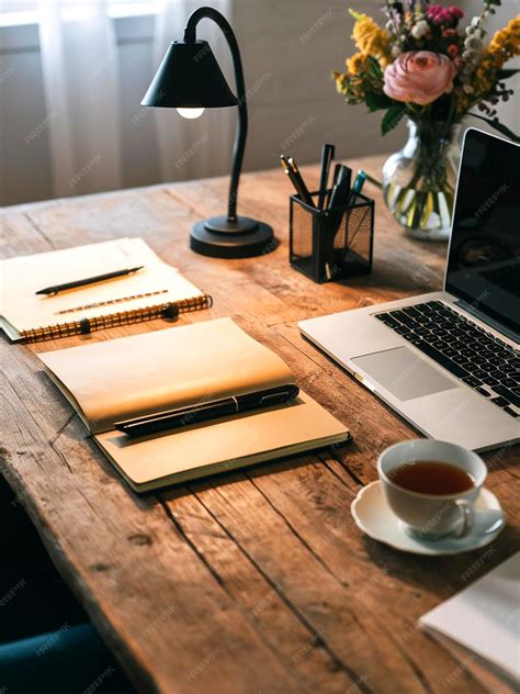 Configuração de mesa eficiente projetada para a máxima produtividade no