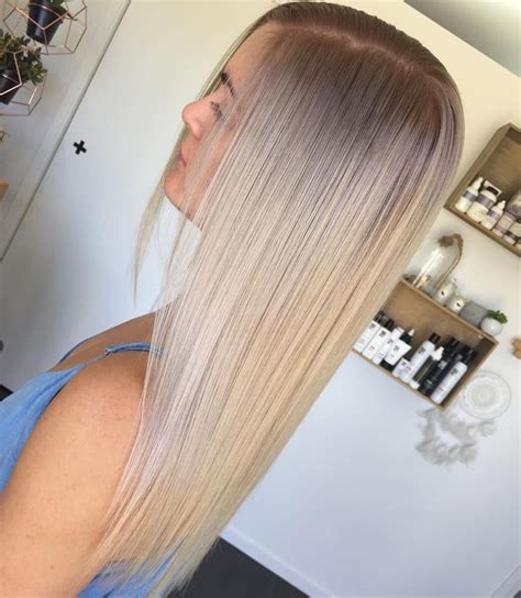 stunning styles  long blonde hair