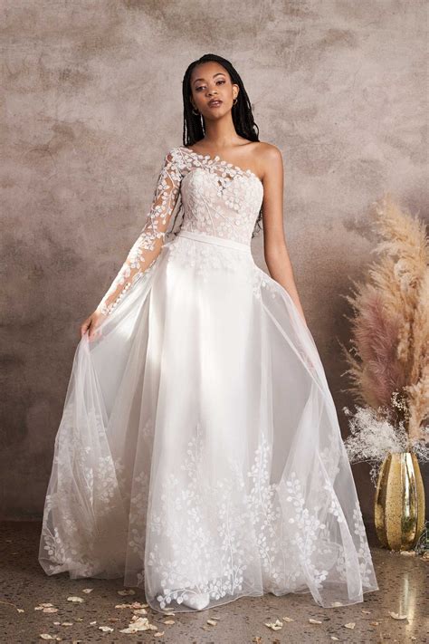 A new digital gallery will feature every piece by pamela lillian 1