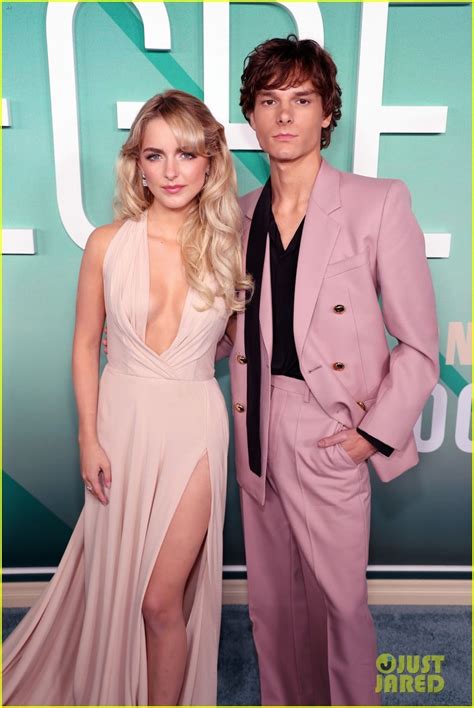 Mckenna Grace E Mason Thames - Mckenna Grace & Mason Thames from 'Regretting You' Are Dating in Real ...