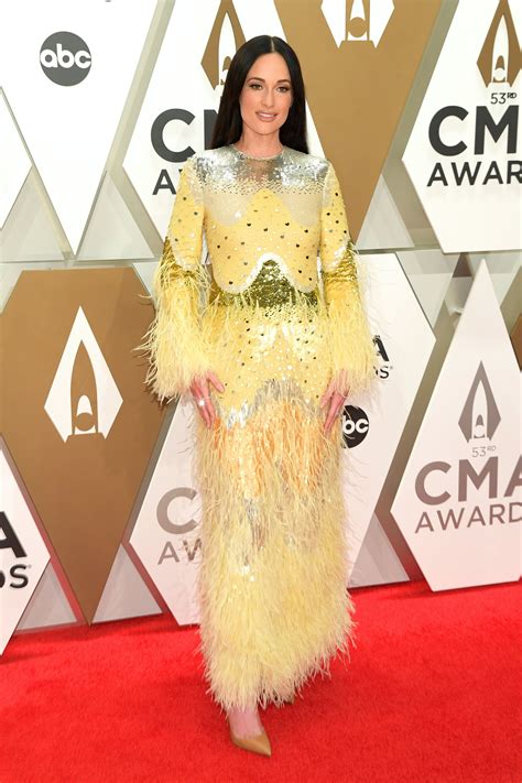 Kacey Musgraves Is a Vision in Valentino at the CMA Awards | PS Fashion