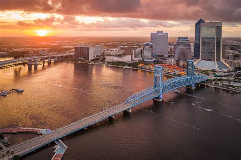 Jacksonville City Skyline Stock Photos, Pictures & Royalty-Free Images ...