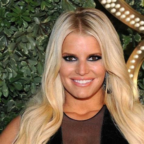 jessica simpson shows  amazing figure   slips